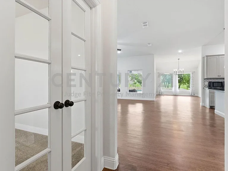 5013 Diamond Dr — Photo 8