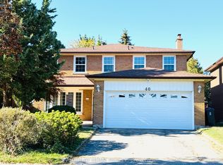 40 Rockland Dr, Toronto, ON M2M2Y9
