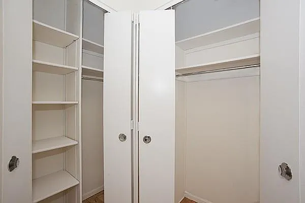 Rented by RELO REDAC INC. | media 3