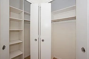 Rented by RELO REDAC INC.