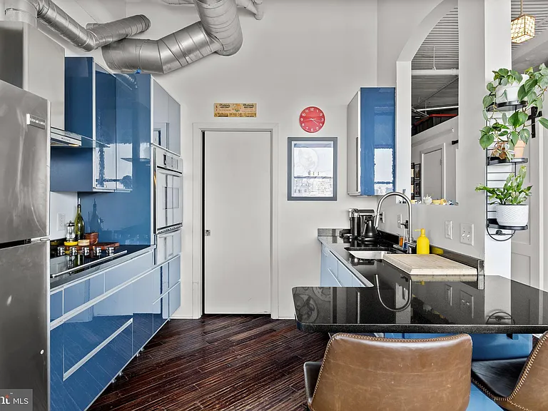 2200 Arch St #28-804 — Photo 7