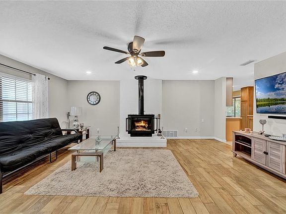 5th image of 2258 E Fairbanks Dr