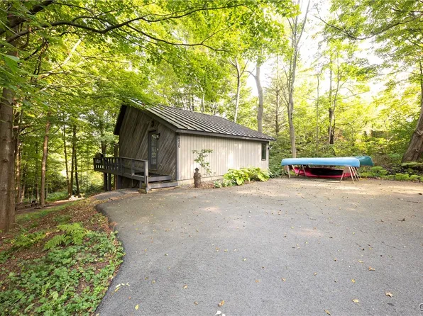 2230 W Lake Rd, Skaneateles, NY 13152