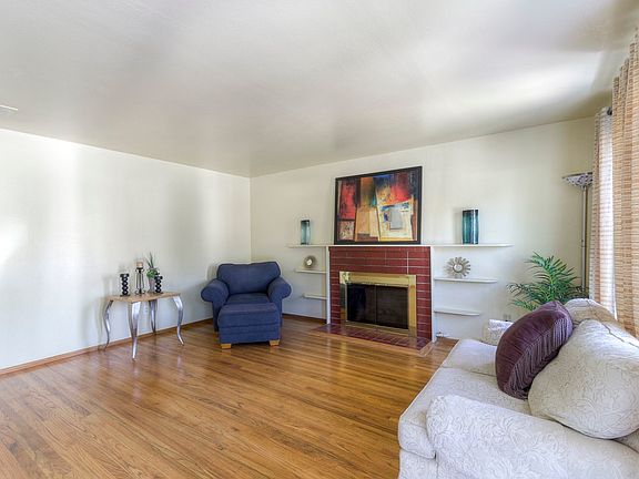 4th image of 293 Sunnyslope Ave