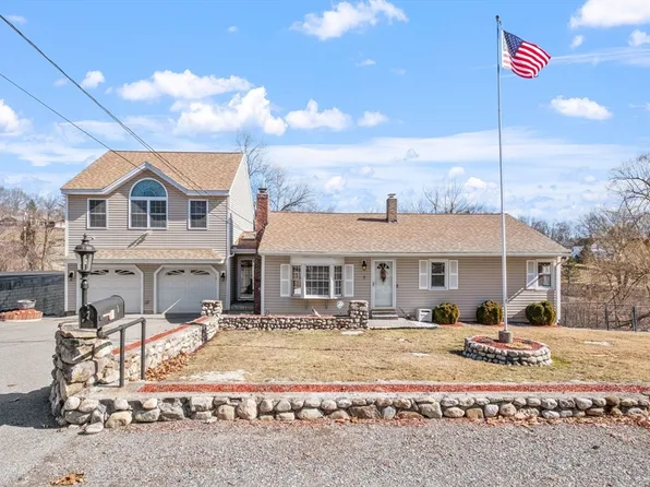 3 Brook St, Dracut, MA 01826