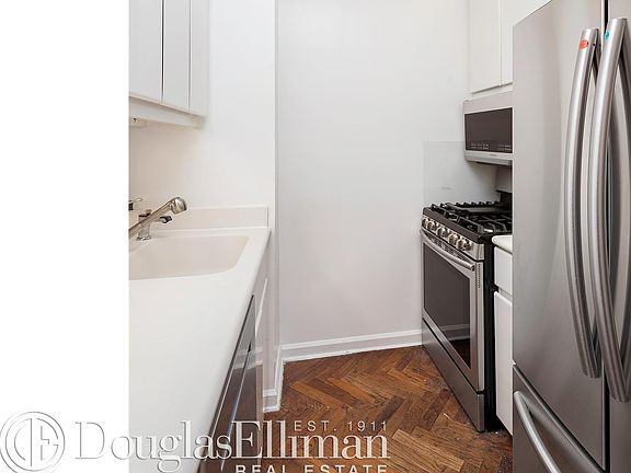 4th image of 530 E 76th St APT 23E