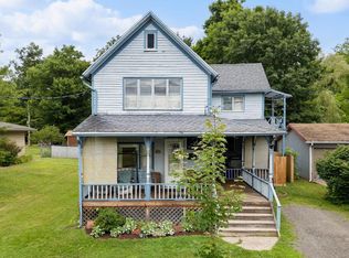 75 Woodlawn Ave, Dallas, PA 18612