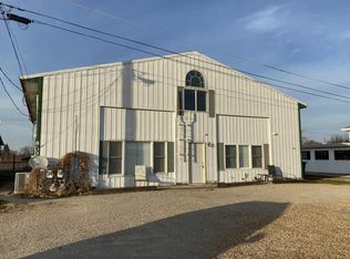 833 W Church St APT 1, Sandwich, IL 60548