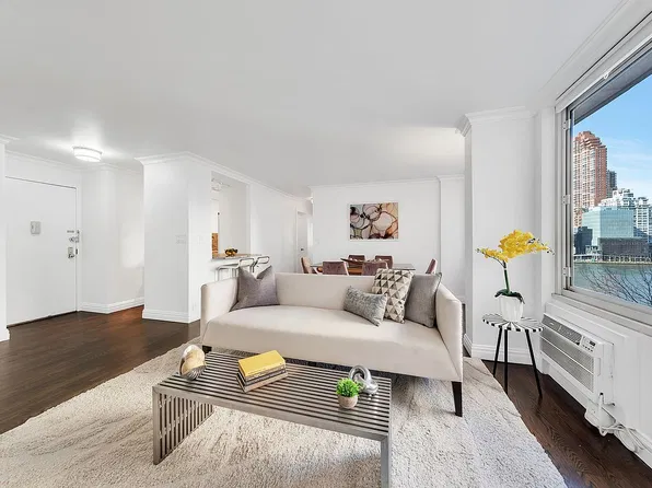 555 Main St APT 602, New York, NY 10044