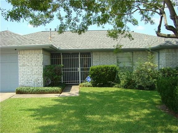 3rd image of 10007 Kirkplum Dr