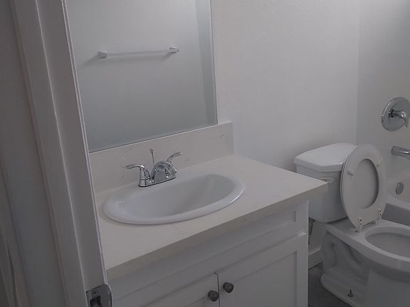 3rd image of 14424 S Budlong Ave #A