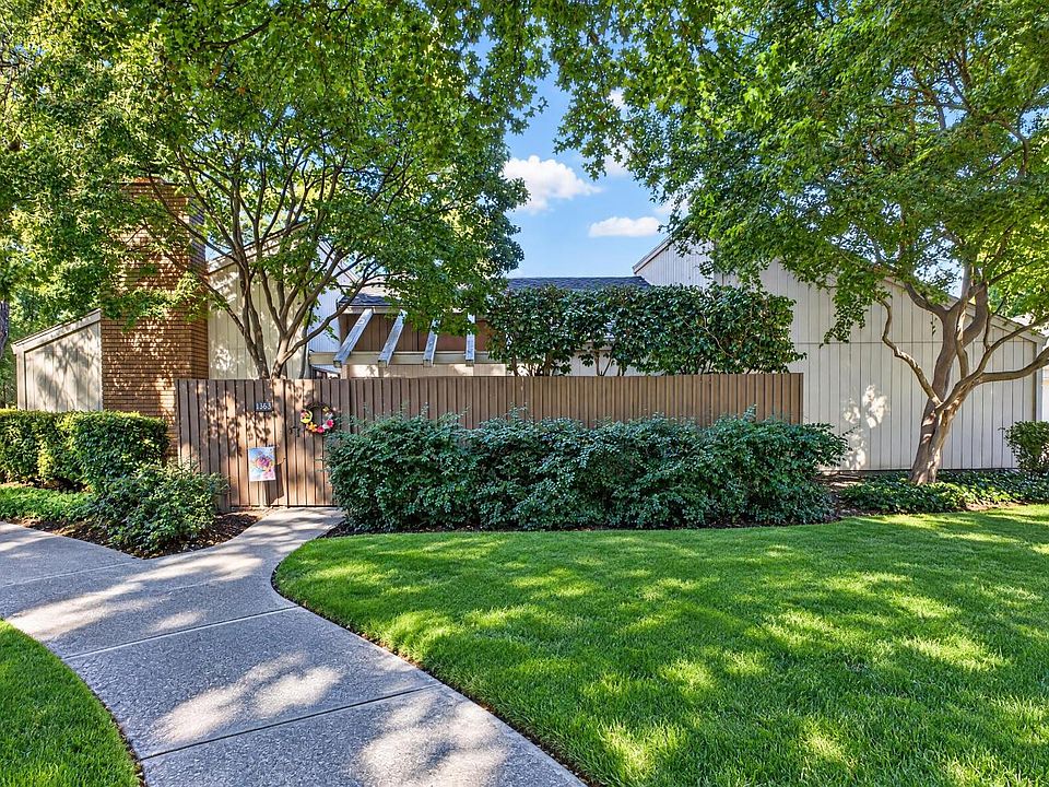 1st image of 1363 Commons Dr