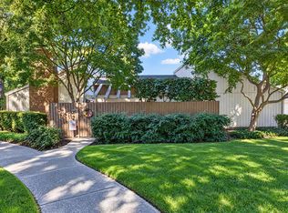1363 Commons Dr, Sacramento, CA 95825