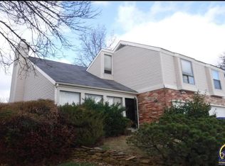 2512 SW 30th St, Topeka, KS 66611