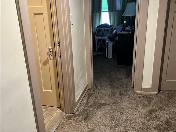 4th image of 718 Burleigh Ave