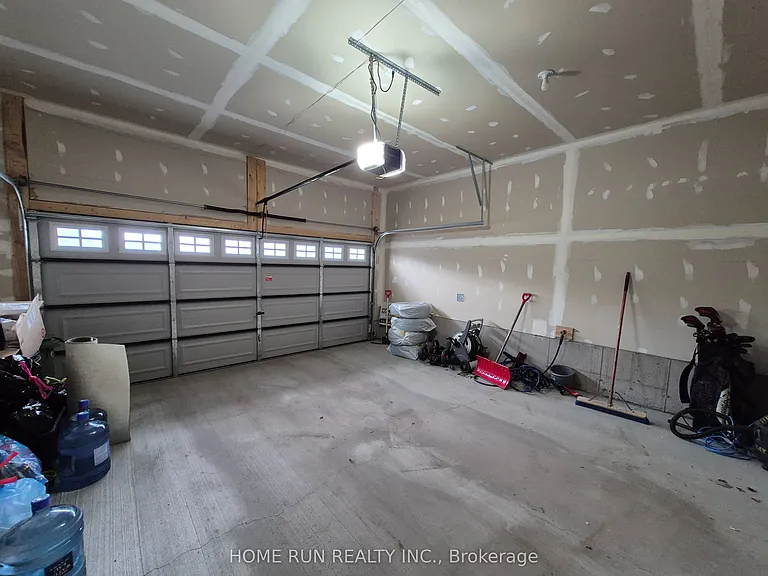 1005 Parabolica Way — Photo 20