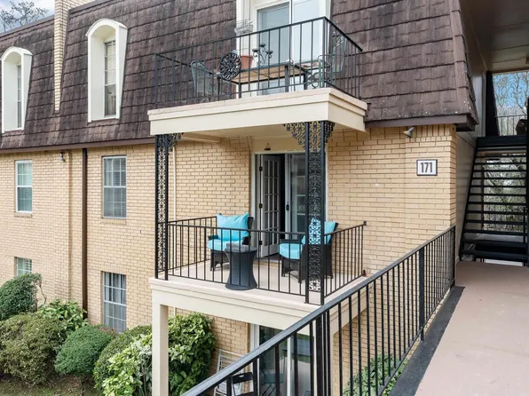 171 Old Montgomery Hwy APT D, Vestavia Hills, AL 35216