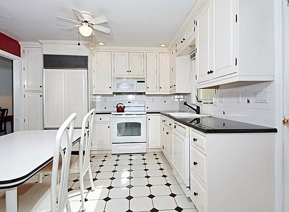5th image of 1525 Park Ave