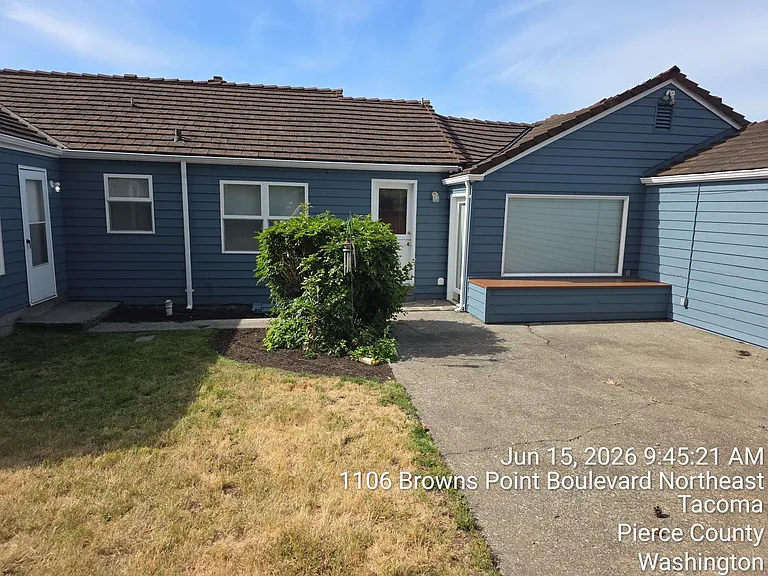 1106 Browns Point Blvd — Photo 2