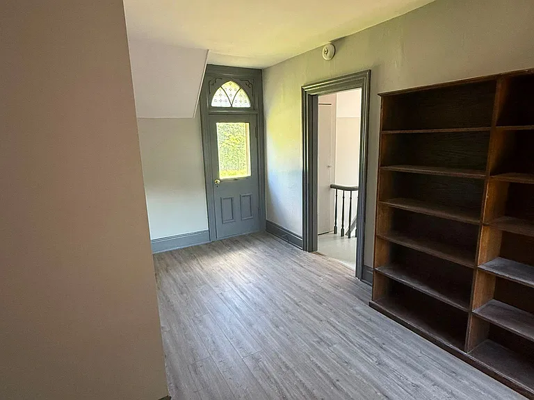 5363 Davis Dr — Photo 16