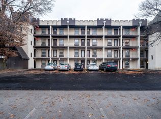 4012 Dupont Cir APT 309, Saint Matthews, KY 40207