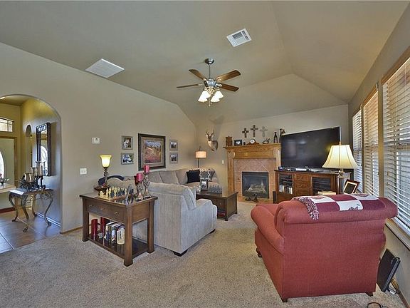 3rd image of 4801 Stag Horn Dr