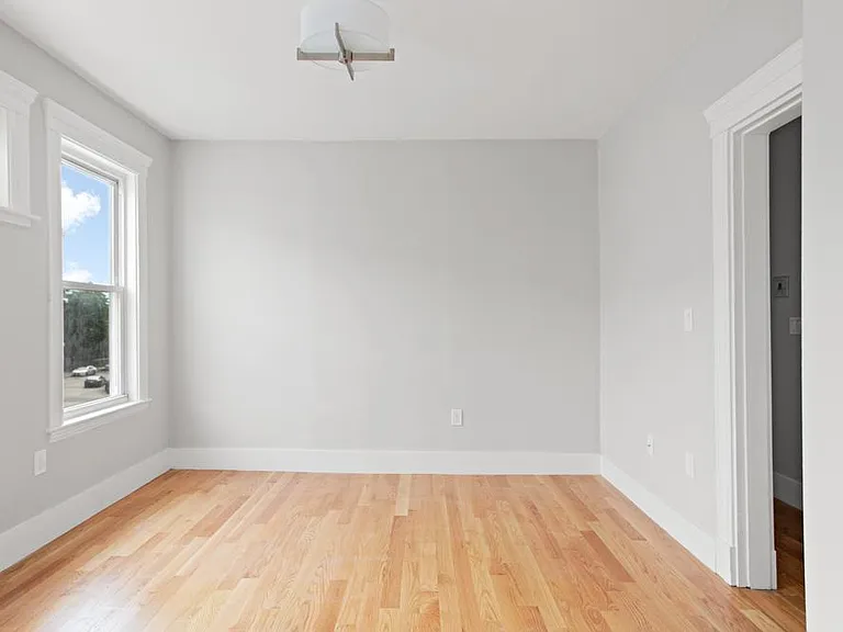 426 Bowdoin St #2 — Photo 13