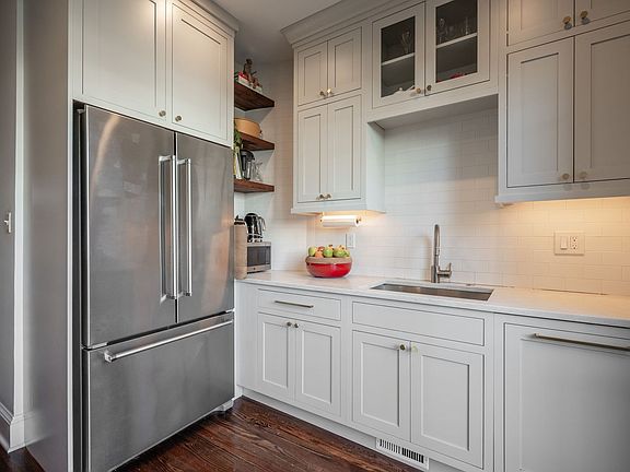 4th image of 31 Randolph Pl NW