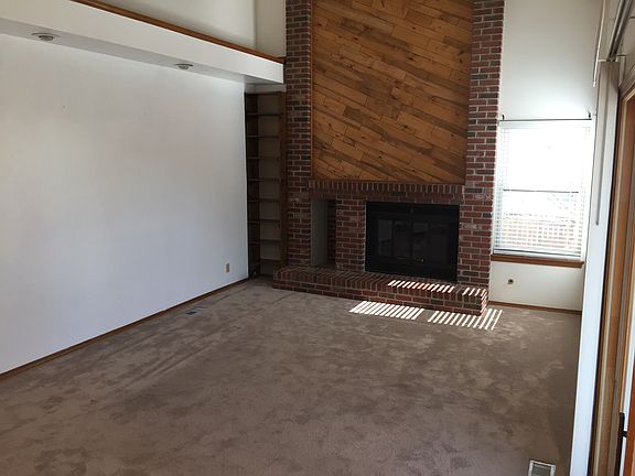 Vaulted Ceilings Family Room