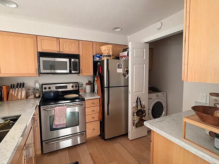 1311 12th Ave S #F102 — Photo 5