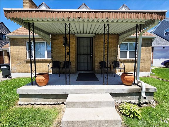 2nd image of 1013 Sherwood Dr
