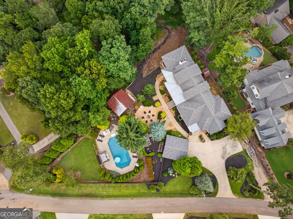 5960 Nachoochee Trl, Flowery Branch, GA 30542