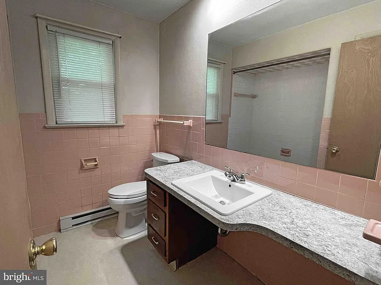 5 Commercial Dr #2 — Photo 9