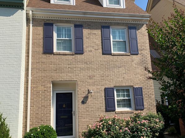 1011 Charles St APT D