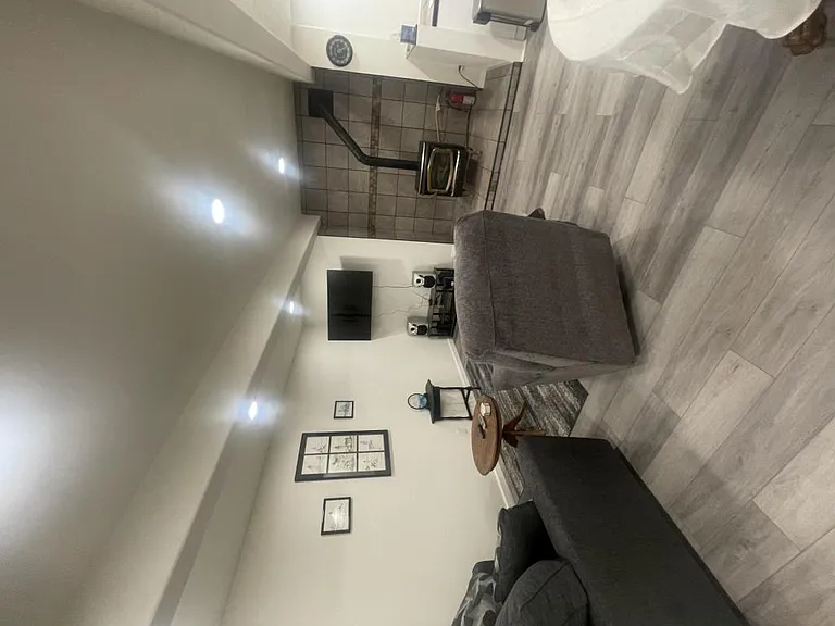 426 S 9th St — Photo 11