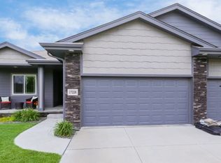 17228 Sage St, Omaha, NE 68136