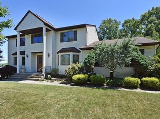 17 Van Wort Dr, Garnerville, NY 10923