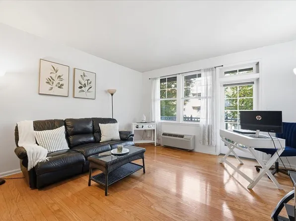 4 Constellation Place image 7 of 43