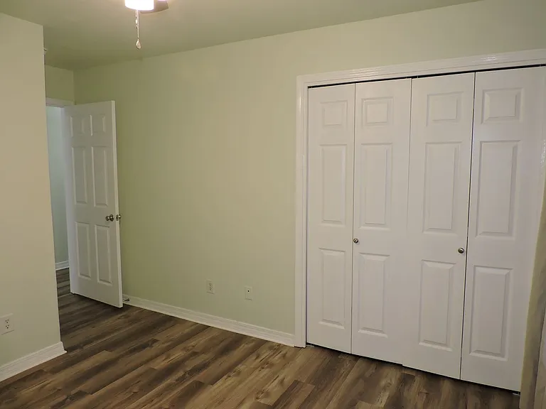 508 E Gonzalez St — Photo 17