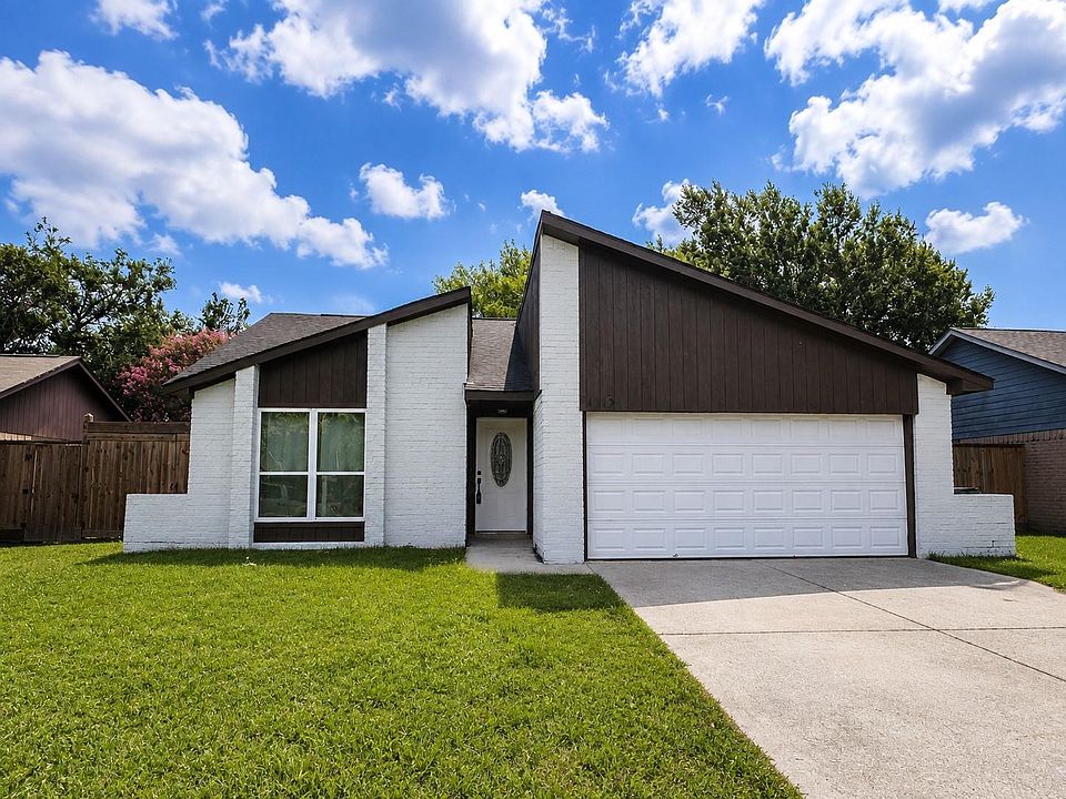 1st image of 4913 Deerwood Cir