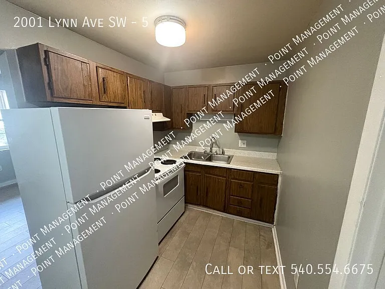 2001 Lynn Ave SW #5 — Photo 5