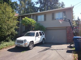 3905 SW 98th St, Seattle, WA 98136