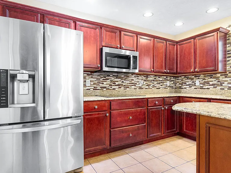 4626 Lincoln Pointe Dr — Photo 33