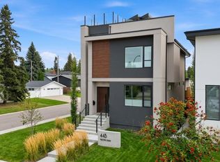 44B Valleyview Cres NW, Edmonton, AB T5R5S5