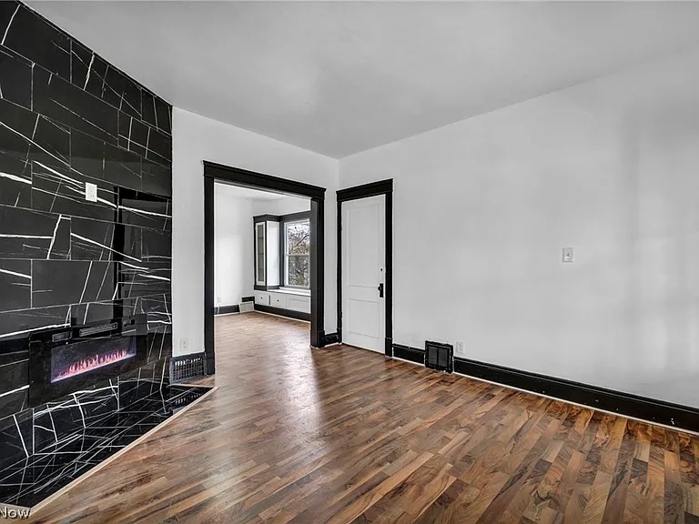 12001 Oakview Ave #UP — Photo 3