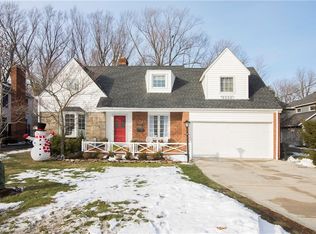 20906 Lake Rd, Rocky River, OH 44116