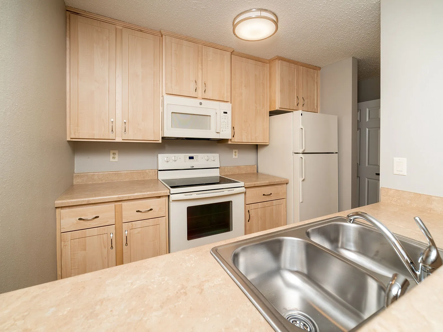 Prairiewood Estates — Photo 4