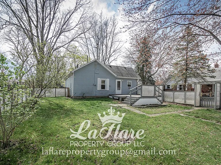 427 E Indiana Ave — Photo 18