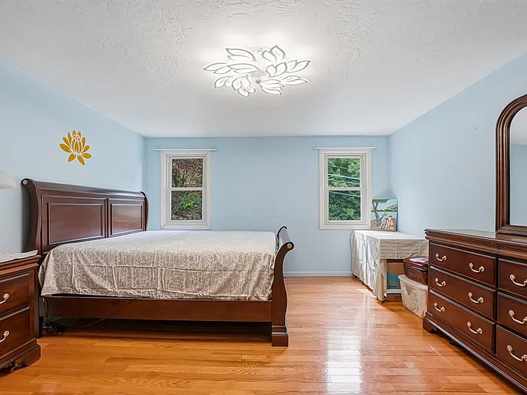 237 South St #6 — Photo 16