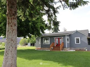39 Dixon Rd, Omak, WA 98841